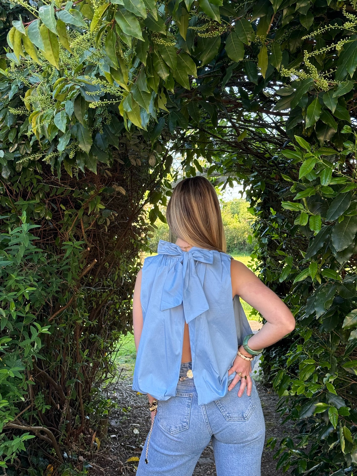 Blouse sans manches bleue