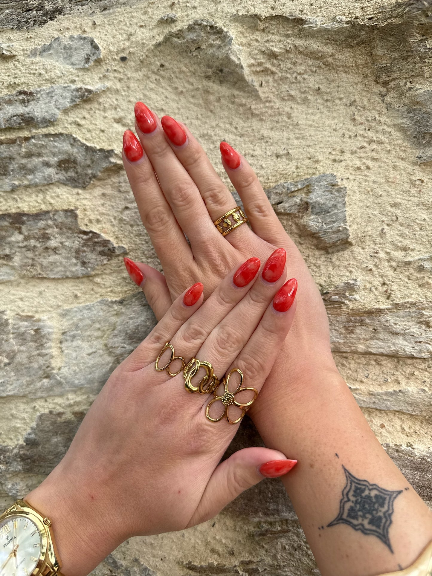 Bague nouée