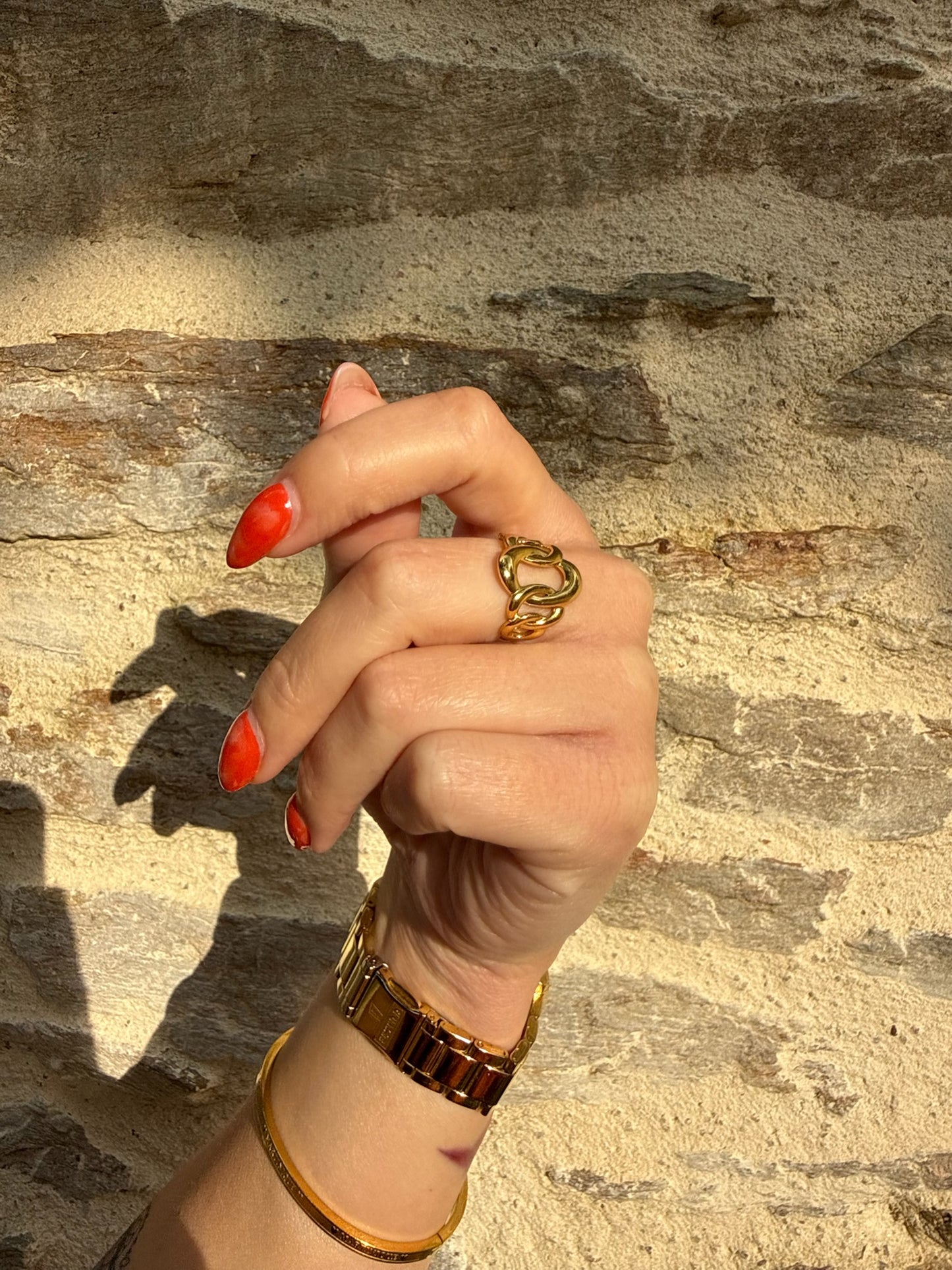 Bague nouée