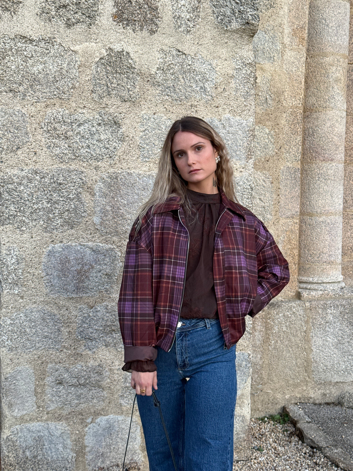 Veste à carreaux rosée