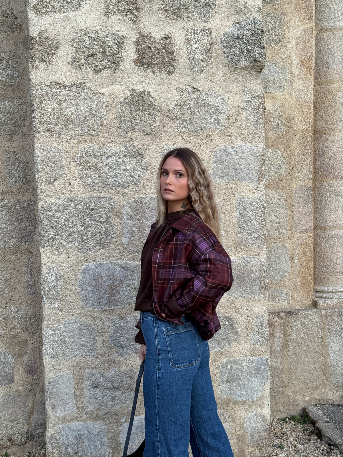 Veste à carreaux rosée