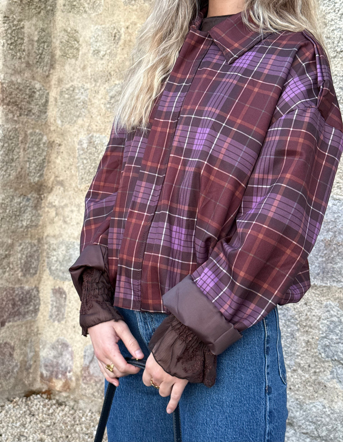 Veste à carreaux rosée